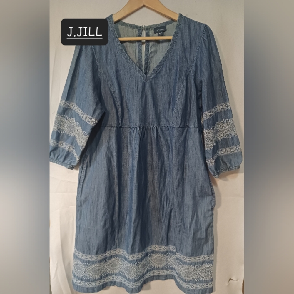 J. JILL 100 % COTTON Denim Embroidered Dress BEAUTIFUL!! SIZE Small